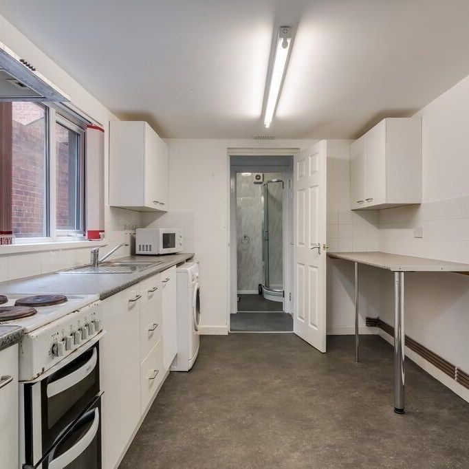 Flat 1, 45 Magdala Street, Belfast, BT7 1PU - Photo 1