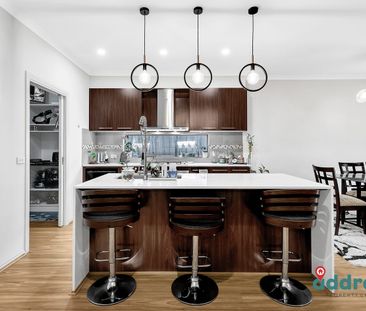 Modern Comfort in Sought-After Highgrove Estate - Photo 4