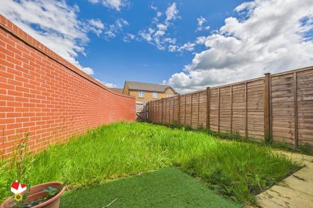 Rudge Close, Hardwicke, Gloucester - Photo 4