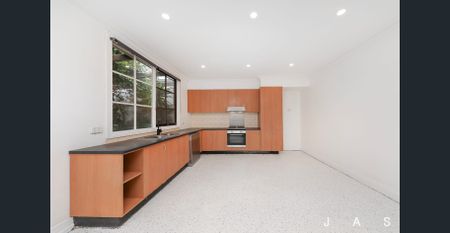 Charming Seddon Home with Space, Comfort & Convenience - Photo 4