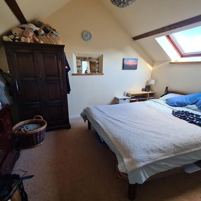 1 bedroom barn conversion to rent - Photo 1