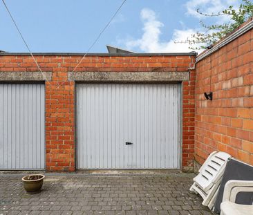 Appartement met 2 slpkrs, garage en leuke tuin in Koningshooikt - Foto 3