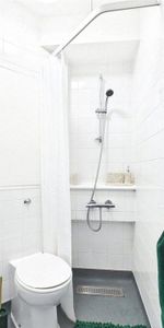 5 bedroom flat to rent - Photo 4