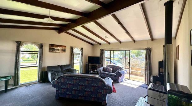 Spacious three bedroom - Available 1st of February - Photo 1