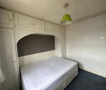 Room in a Shared House, Kinburn St, SE16 - Photo 3