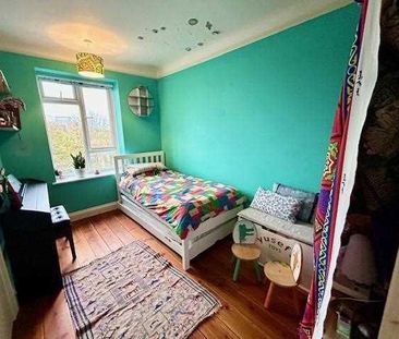 3 bedroom apartment to rent - Photo 4