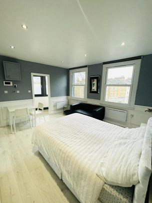 Studio to rent - Photo 1