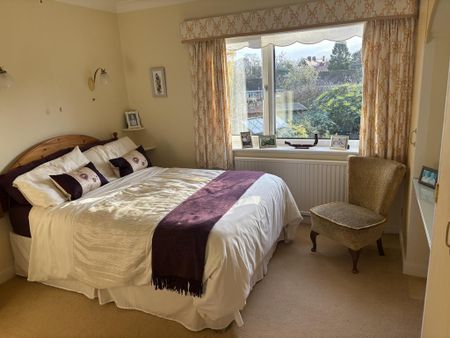 3 bedroom detached house to rent - Photo 3