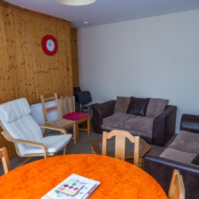 6 bedroom terraced house to rent - Photo 1