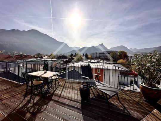 Luxuswohnung in Bestlage, mit 360° Dachterrasse, 2 Bädern, Aufzug in die Wohnung - Photo 1