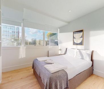 Studio to rent - Photo 2