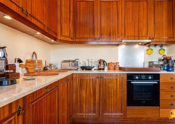 2 Bedroom Apartment with balcony, Belém, Lisboa