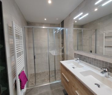 Location Maison 136.07 M² VILLAGE-NEUF 2 100 € - Photo 2