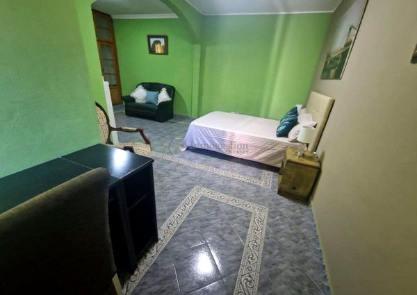 Se alquila en Los Olivos apartamento de 4 dormitorios