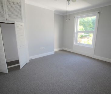 2 bed apartment to rent in Lower Park Road, Hastings, TN34 - Photo 4