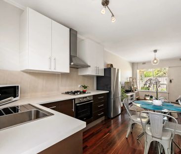 Immaculate Two Bedroom Unit in Prime Beachside Location - Photo 6