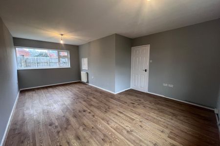 Eastfields - Photo 2