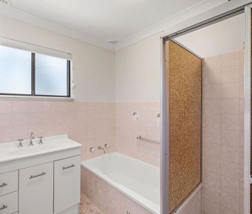 Refurished home in Central and convenient location - Photo 4