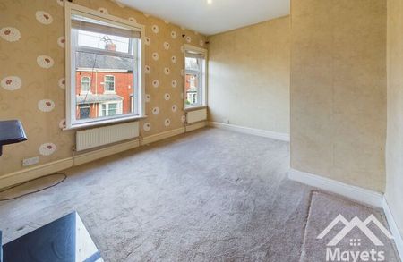 Franklin Road, Blackburn. Lancs. BB2 2TD - Photo 5