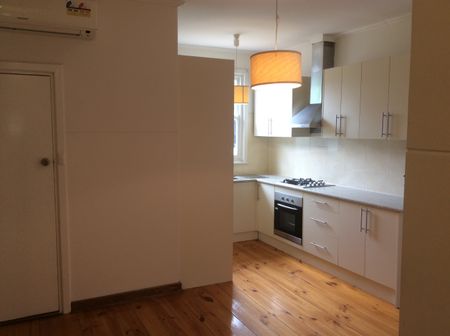 8 Frederick Street, Magill SA 5072 - House For Rent | Domain - Photo 4