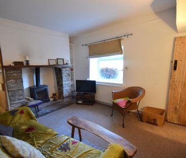 2 bedroom semi-detached house to rent - Photo 6