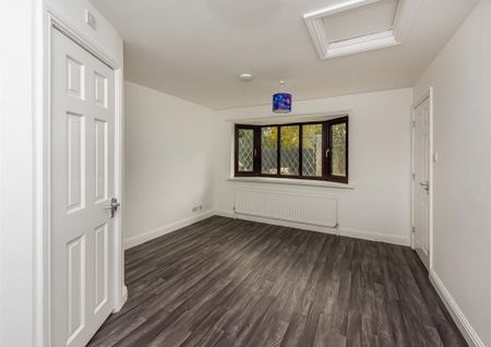 Jackanory Cottage, Sandy Lane, Bishops Wood, Stafford - Photo 4