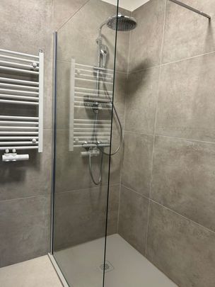 Appartement te huur - Photo 1