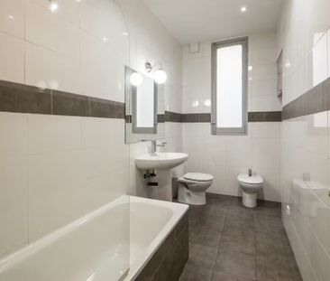 Calle de Carranza, Madrid, Community of Madrid 28004 - Photo 2