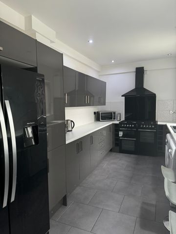 Toft Street Room 1 - Photo 5