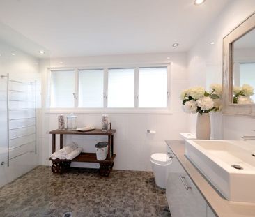 Private Coastal Retreat in Narrawallee - Photo 6