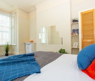 22 Manor Terrace, Headingley, Leeds, LS6 1BU - Photo 5