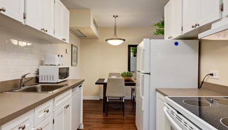 Grid 5 Apartments - Photo 5