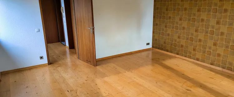 Helle, gepflegte 1ZKDB + Sonnenbalkon in Niederholtorf! 40qm, Parkett, Duschbad, Rollläden...etc.! - Foto 1