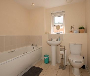 2 bedroom apartment to rent - Photo 6