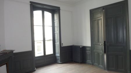 Location Appartement 2 pièces 65m² AURILLAC 15000 - Photo 3