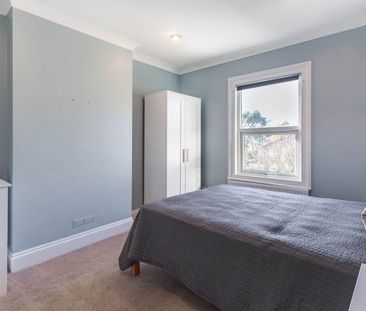 Lime Walk, Headington - Photo 1