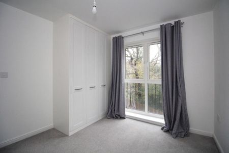 2 bedroom semi-detached house to rent - Photo 5