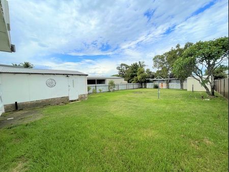 Beautifully presented home in quiet location - OPEN HOME 3/10/25 CANCELLED - Photo 5