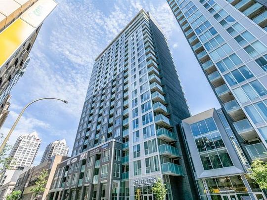 1239 Rue Drummond - Photo 1