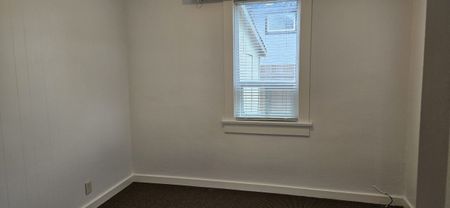 2bed 1bath Duplex; Downtown – Available Now - Photo 2