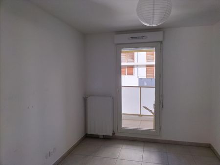 Appartement 2 pièces 42m2 MARSEILLE 3EME 749 euros - Photo 4