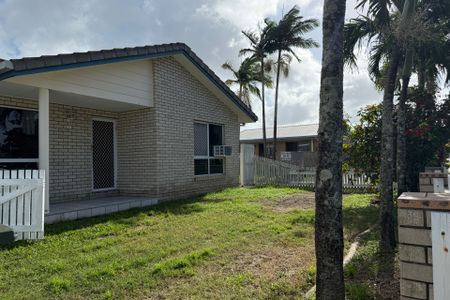 1/211 Evan Street, 4740, South Mackay - Photo 3