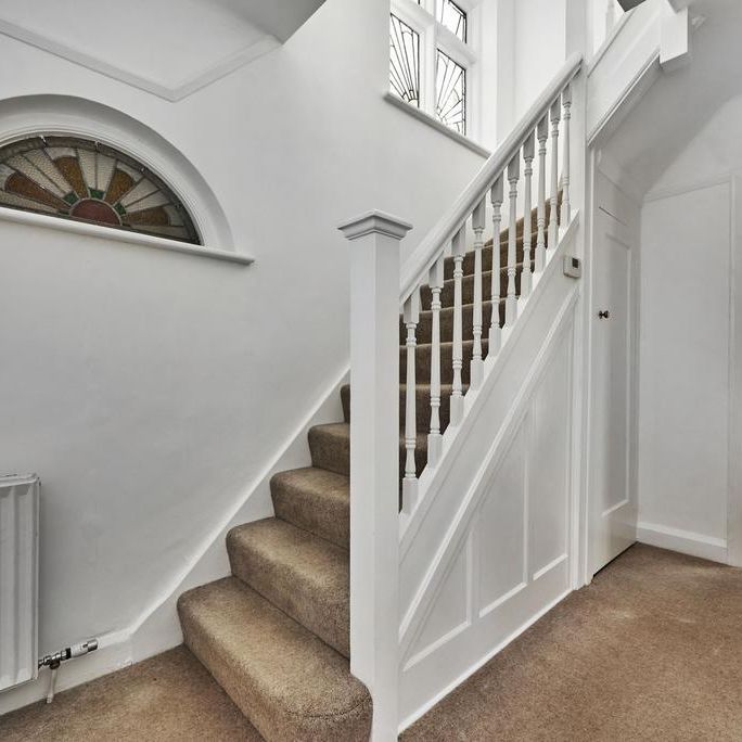 4 bedroom semi-detached house to rent - Photo 1