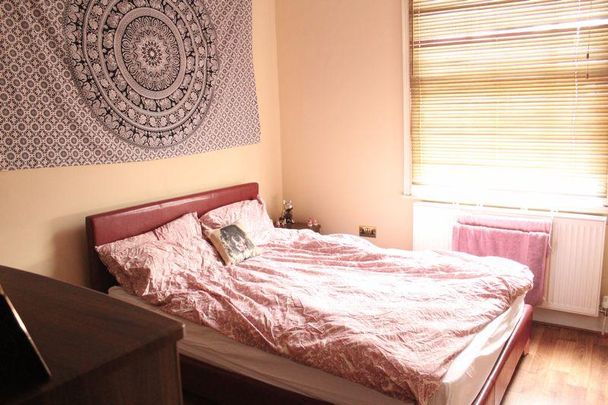 8 bedroom house share to rent - Photo 1