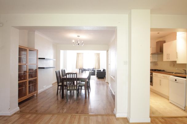 Nethercourt Avenue, N3, London - Photo 1