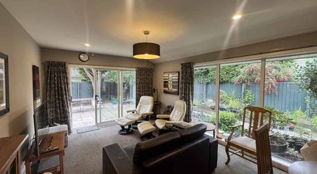 Spacious Living in a Sought-After Location - Photo 3