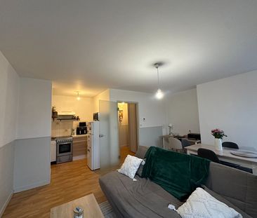 Location Appartement 2 pièces 41m² - Photo 5