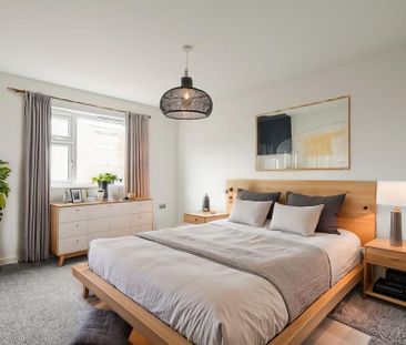 3 bedroom detached bungalow to rent - Photo 3