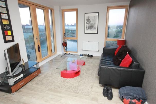 3 Bed Flat, Salcombe Court, E14 - Photo 1