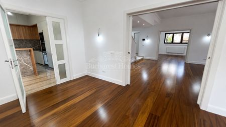 Completely Renovated Six-Bedroom Bauhaus Villa - Primaverii - Photo 5